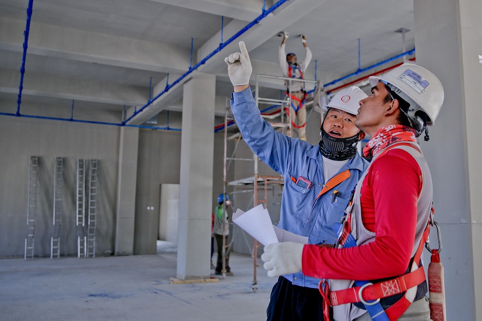 Österreichs Industrie: Regierung präsentiert wegweisende Strategie!