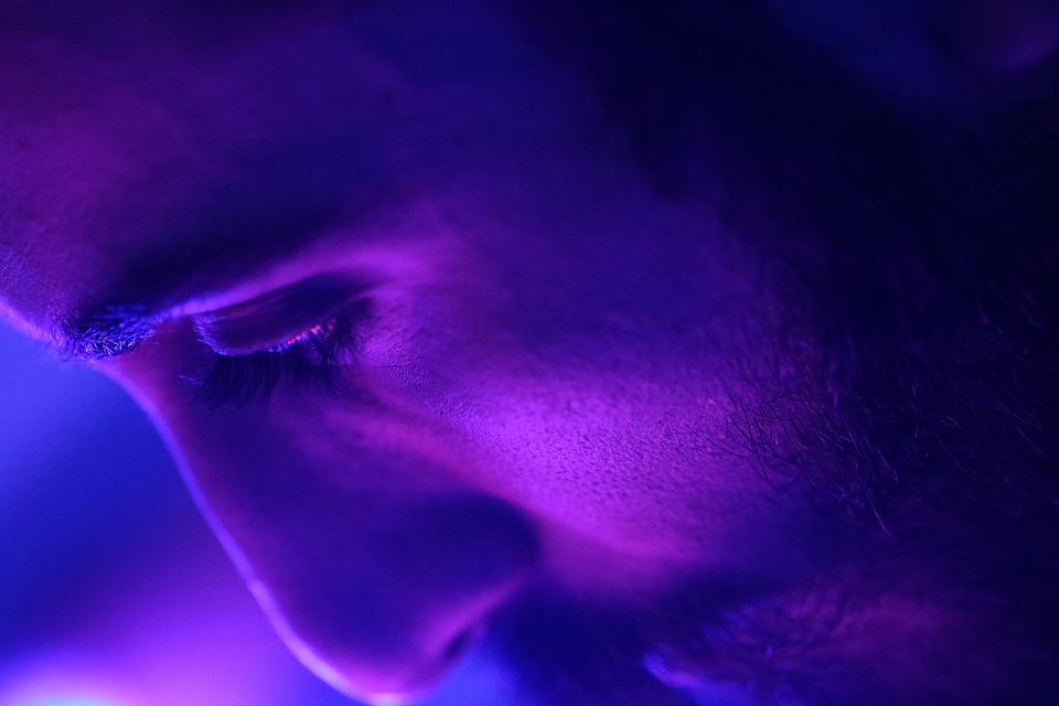 Schockierende Bilanz: 4500 Tote bei Protesten im Iran und Internet-Sperre!