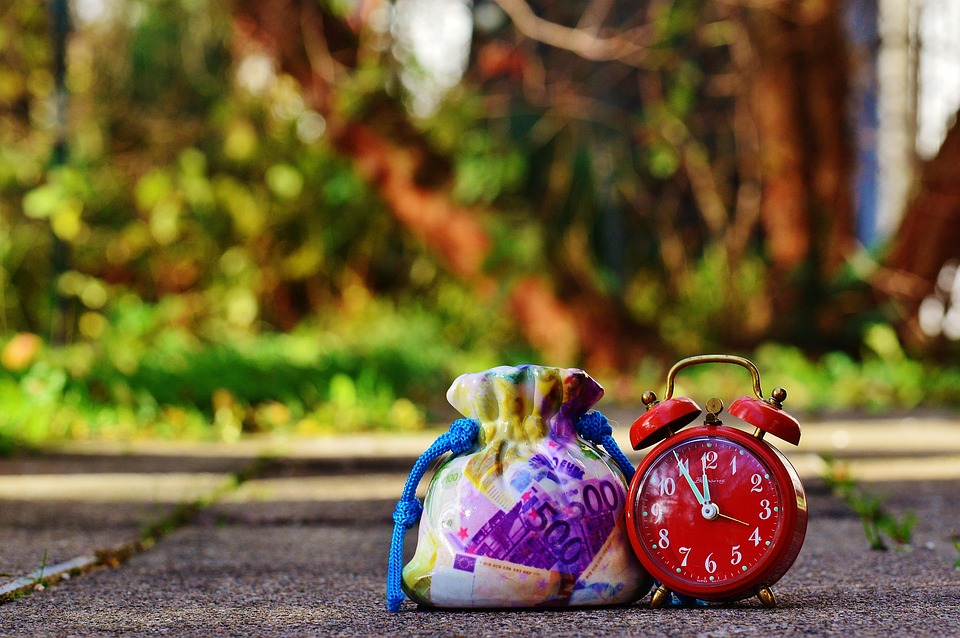 Schwerer Unfall in Aichkirchen: Fünf Verletzte bei PKW-Überschlag!