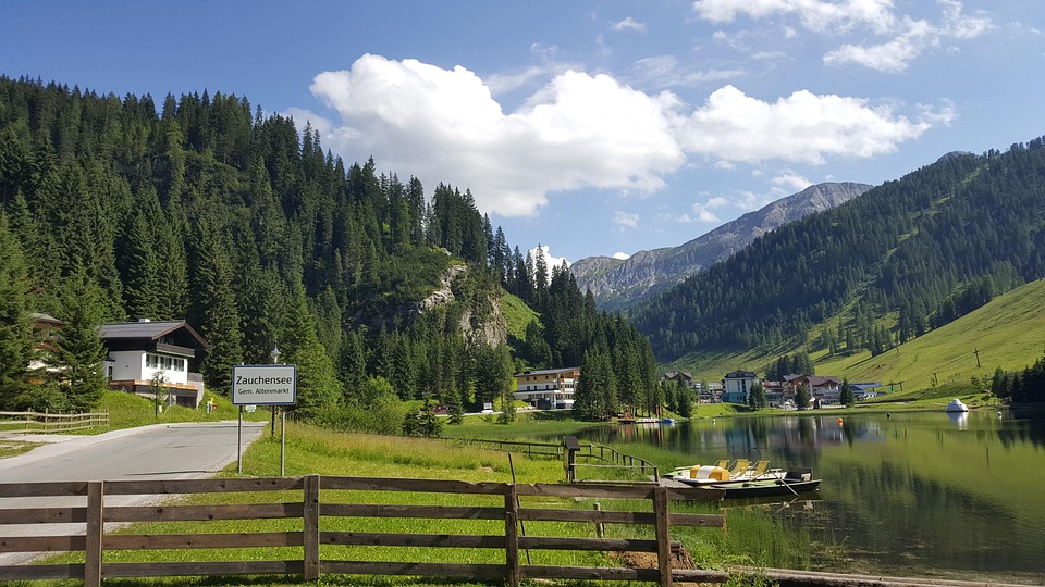 Super-G in Zauchensee abgesagt: Neuschnee sorgt für Sicherheit!