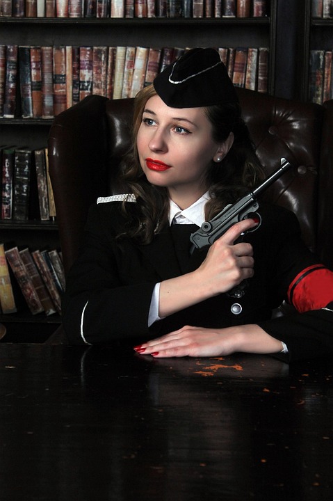 Tödlicher Lkw-Unfall bei Schonstett: 38-Jähriger stirbt, Fahrzeuge brennen!