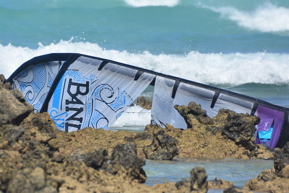 Auffahrunfall auf B100: Alkoholeinfluss bei schwerem Crash!