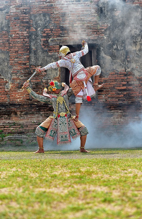 Drama in Villach: Nach Sturz vom Dach! Feuerwehr rettet Verletzten