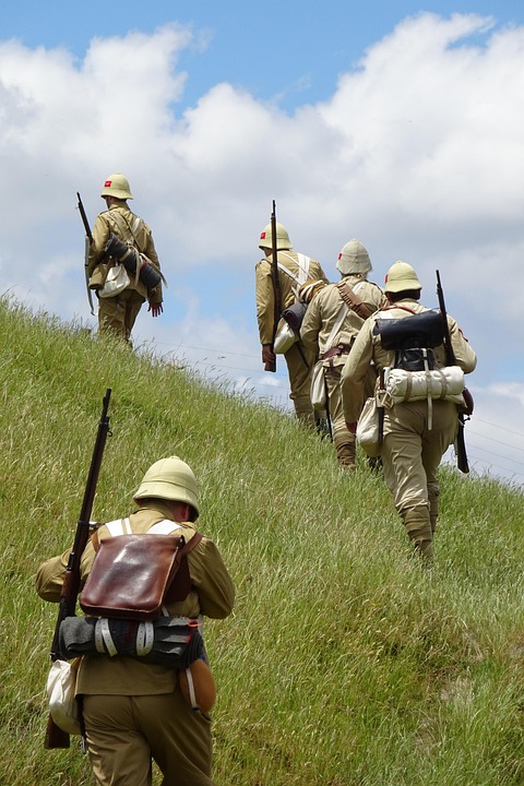 Eis-Chaos am BER: Flugstarts liegen still – Passagiere verärgert!