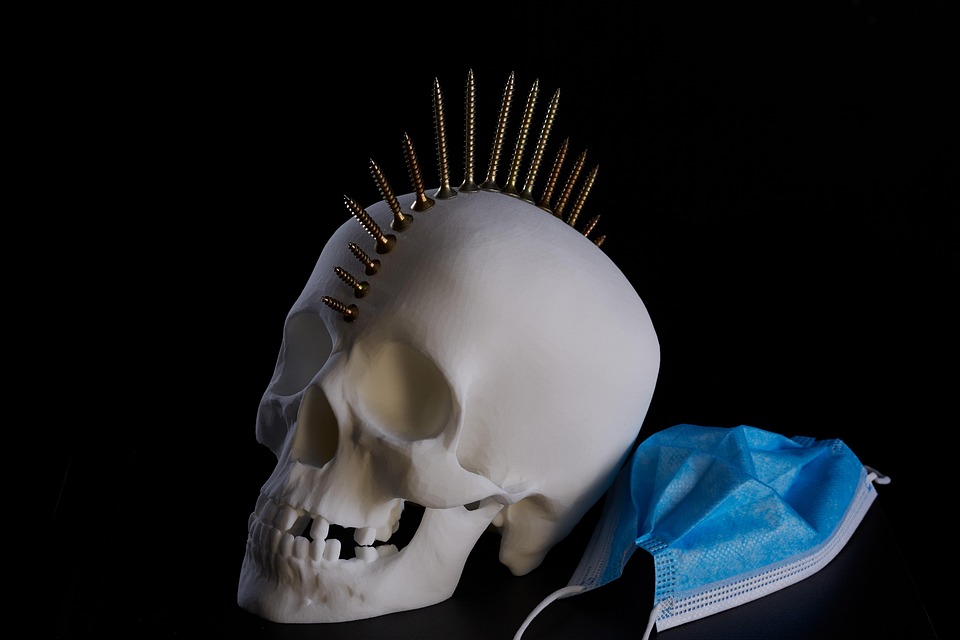 Kleintransporter in Bad Ischl: Feuerwehr rettet Gespann aus brenzliger Lage!