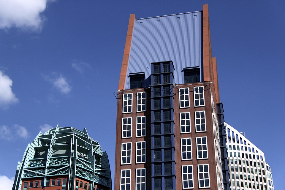 Ministerien im Visier: Sind sie nur Selbstbedienungsläden?