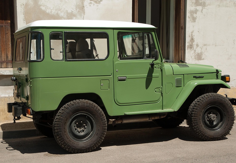 Toyota revolutioniert E-Autos: 1.000 km Reichweite in 10 Minuten!