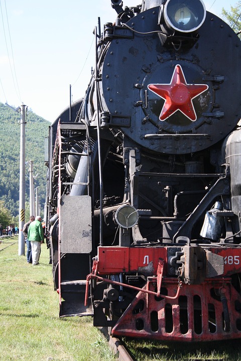 Tragödie am Baikalsee: Sieben Touristen sterben bei Busunglück!