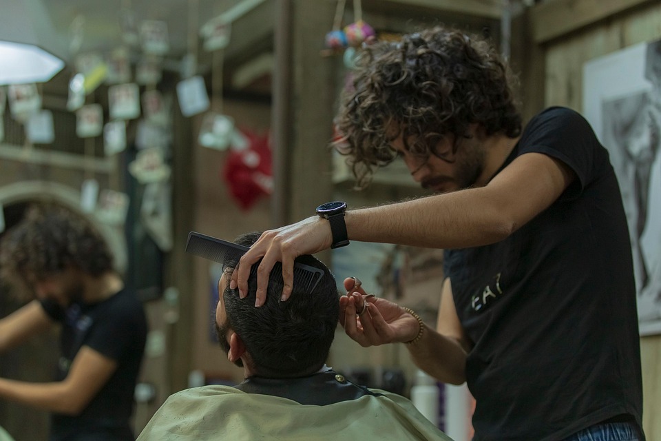 Irans Einfluss auf Hormuz gefährdet Indiens Samosas und Chai